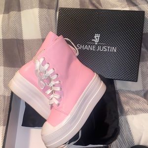 Bubblegum pink platform sneakers